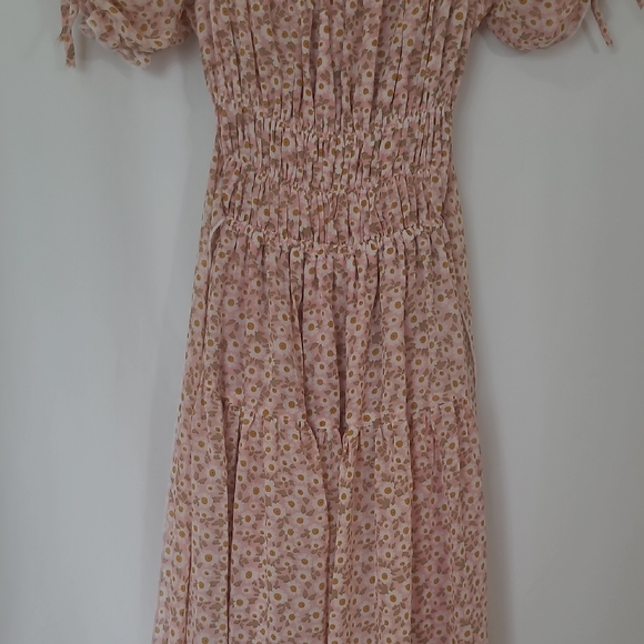 Smocked Square-Neck Pink Floral Midi Dress - Picture 6 of 16